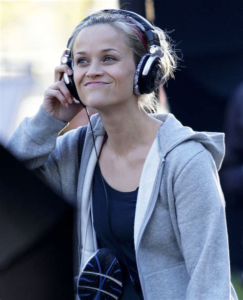 Reese Witherspoon Filming Means War Celebs Without Makeup Celebrity Photos Without Makeup