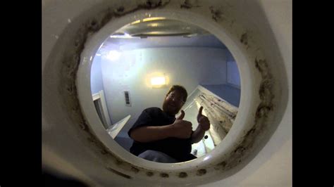 Как установить скрытую камеру в ванной 87 фото
