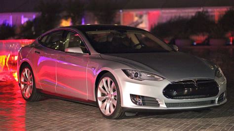 Teslas Ludicrous Mode Will Push Model S From 0 To 60 Mph In 28 Seconds