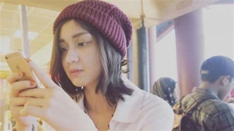 Dhea Imut Video Call Dengan Ayah Jelang Meninggal