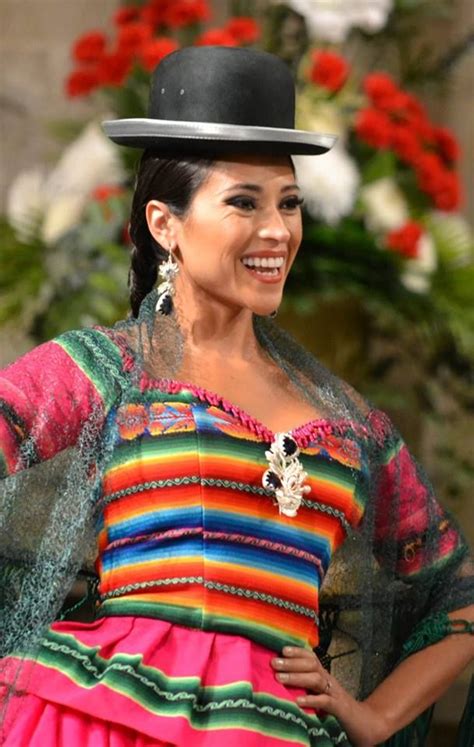 Desfile De Cholitas What’s Up Bolivia Coloured Girls Women Fashion