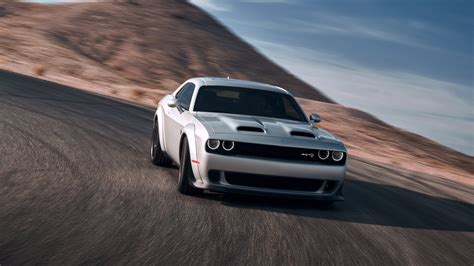 This Beast Is The 797bhp Dodge Challenger Hellcat Redeye Top Gear