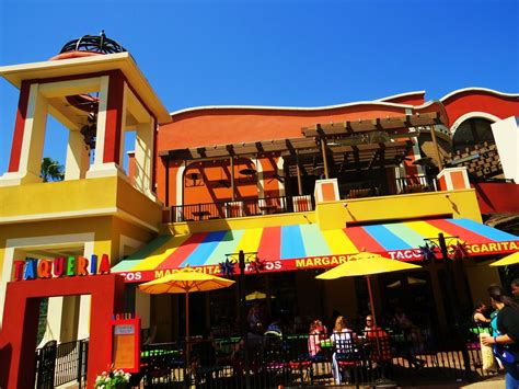 Downtown disney (officially known as the downtown disney district) is an outdoor shopping, dining, and entertainment area themed after a garden walk located at the disneyland resort in anaheim, california. CALIFORNIA DREAMIN': DOWNTOWN DISNEY, ANAHEIM, CALIFORNIA