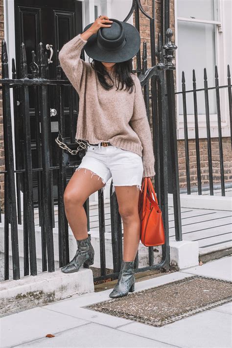 Why Your White Shorts Are The Perfect Autumn Transitional Piece The