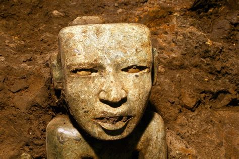 Incredible New Artifacts Found In 2000 Year Old Mexican Tunnel