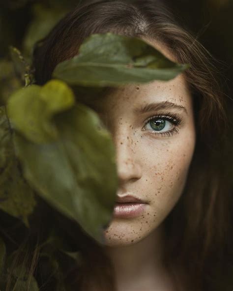 30 Ethereal Female Portrait Examples Forest Shoot Portrait