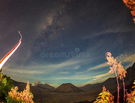 Milky Way Bromo Volcano Stock Image Image Of Night 99352037