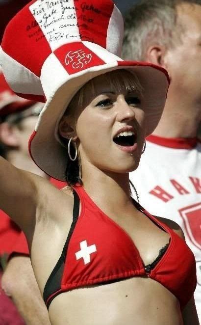 66 Beautiful Football Fans Spotted At The World Cup World Cup Hot English Girl 2 Viralscape