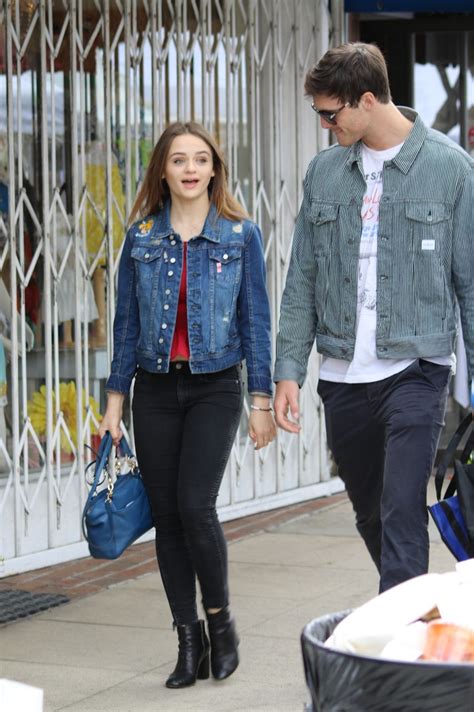 Joey king and her new bf made their red carpet debut together over the 2019 emmys weekend. Joey King - Shopping at the Farmer's Market in Studio City ...