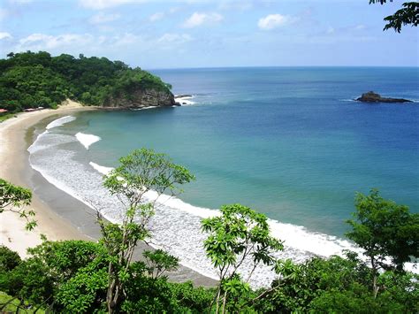 Formerly a sleepy fishing village, san juan del sur transformed in 1851 by the california gold rush. san juan del sur nicaragua: mayo 2012