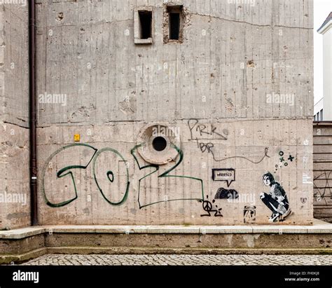 Graffiti Germany Ww2 Hi Res Stock Photography And Images Alamy