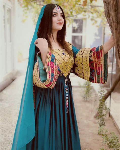 Pin By Mohamad On Afghan Cable Afghan Dresses Afghan Clothes Afghani Clothes