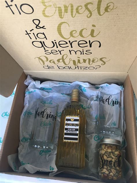 Este detalle se entrega a modo de agradecimiento y por el amor que se les tiene. Pin en Cajas para padrinos