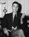 File:Robert Oppenheimer 1946.jpg - Wikipedia