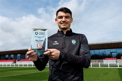 O'Leary wins community accolade - Bristol City FC