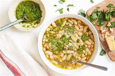 These Cannellini Beans Are Doused In The Best Herby Sauce Recipe