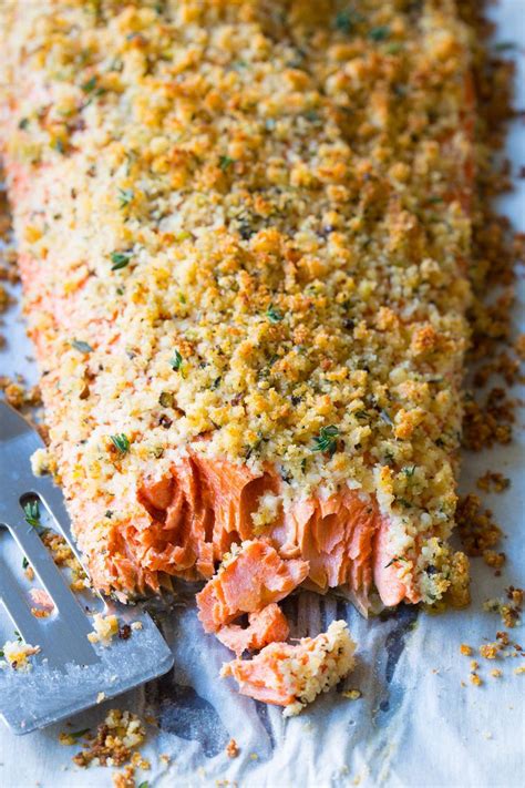 This easy french recipe features salmon, shallots, cheese, and creme fraiche all baked in a puff pastry this delicious salmon quiche recipe goes together in a matter of minutes. 17 Easy Low-Carb Dinners | Oven baked salmon, Oven baked ...