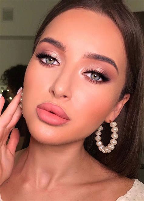 49 Incredibly Beautiful Soft Makeup Looks For Any Occasion : Shimmery ...