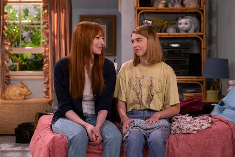 Laura Prepon As Donna Pinciotti That 90s Show Cameos Popsugar