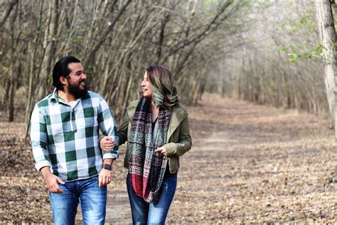 Fall Couples Shoot In The Woods By Stephanie Quinlan 💕🍁 Fall Couples