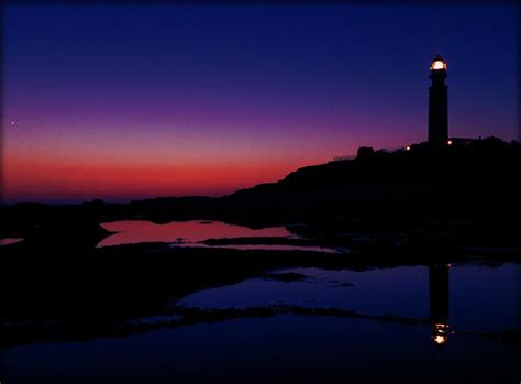 Luz Que Ilumina En La Noche La Del Faro De Trafalgar