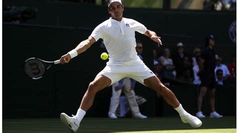 Roger Federer Drops Decades Old Nike Partnership For Uniqlo Bbc News
