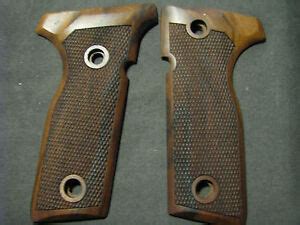 Beretta 8000 8357 8040 Cougar Checkered FineEnglish Walnut Pistol Grips