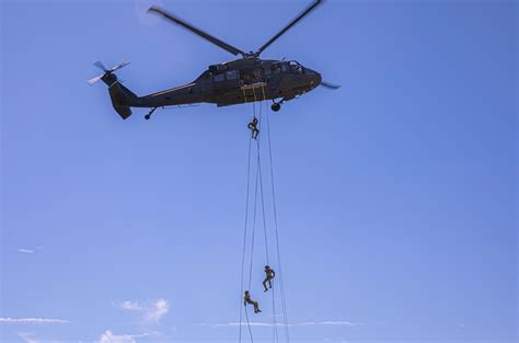 Dvids Images Soldiers Rappel From Uh 60 Black Hawk During Air