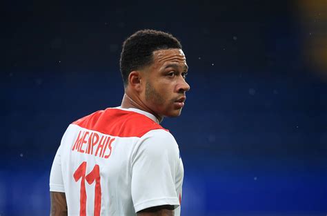 Bringing you football latest news of biggest europe clubs. Watch: Memphis Depay Scores Stunning Free-Kick For Lyon ...