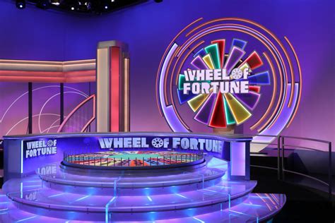 Wheel Of Fortune Contestant Perfectly Replicates Shows Logo In One