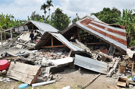 Photo Magnitude 70 Earthquake Hits Lombok The Jakarta Post