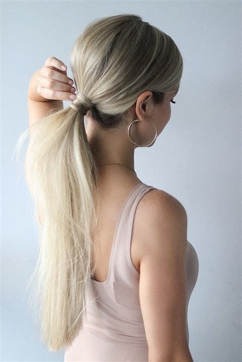 Before your next hair appointment, check out these photos of simple hairstyles i absolutely love this look because of how simple and cute it is, claims hairstylist ewelina witalis of new jersey. EASY HAIRSTYLES HAIR TUTORIAL - Alex Gaboury