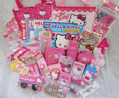 22 Hello Kitty Items Motif Masa Kini