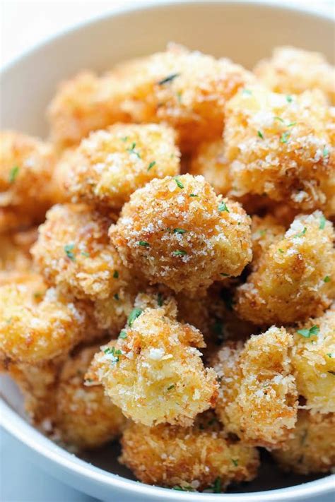 Baked cauliflower bites with garlic and parmesan cheese. PARMESAN CAULIFLOWER BITES