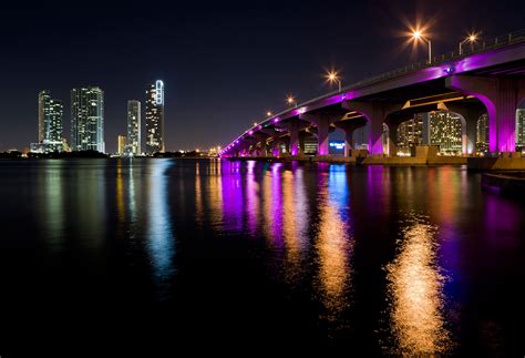 Amazing Night Time Views Miami Florida Miami Real Estate Luxury
