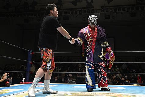 Njpw Global On Twitter Changing Of The Guard Ren Narita Emerged From