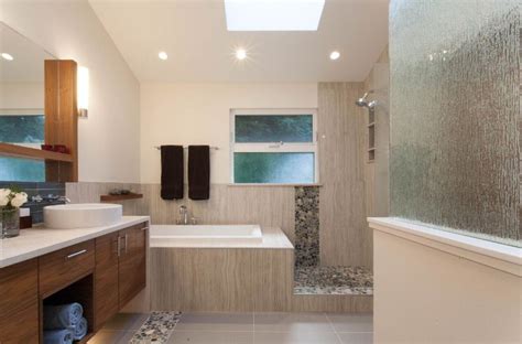 Narrow reed glass is not obscured well enough for a bathroom window but adds a great updated touch. How To Use Rain Glass To Make A Splash And Enhance Your Décor