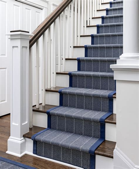 Navy Blue Stair Runner Traditional Home Exteriors Stair Runner