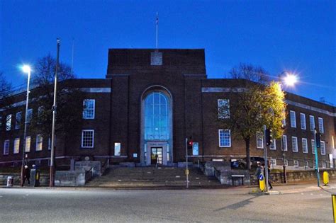 Tunbridge Wells Town Hall © N Chadwick Geograph Britain And Ireland