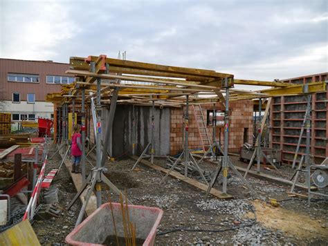See more of urbaniak schalung, schalungen, gerüst, gerüstbau on facebook. Hausbau: Schalung der Decke und Montage der V-Stützen