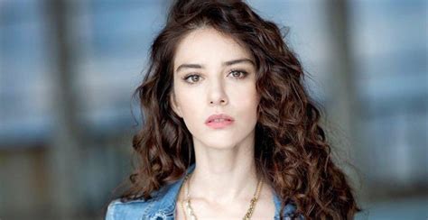 Ozge Gurel A Determined Turkish Actress Who Chased Her Dreams