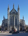 Historic Winchester England Day Trip: 5 Top Things to Do - Two ...