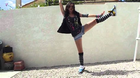 Shake It Up Dance Talents Break Out Laura Youtube