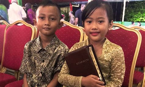 Woran können sich menschen am besten erinnern? Praise God: The Javanese People of Suriname have a Full ...