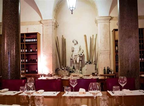Luxury Gourmet Dinner with Paired Wines in Rome - 2021 | HAPPYtoVISIT.com