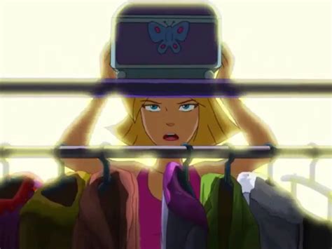 Pin By Rachael Neill On Totally Spies Totally Spies Spy Cartoon