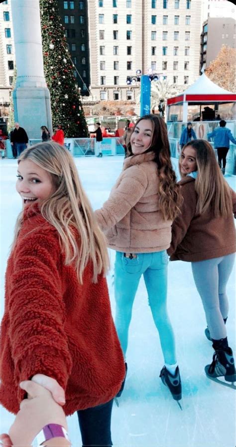 Pin By Haley Giavara On Xmas Cute Friend Pictures Friend Photoshoot