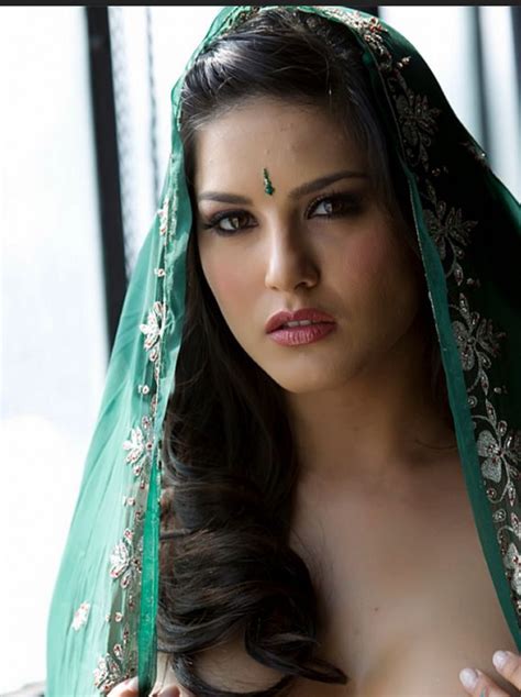 Sunny Leone In Green Saree More Indian Bollywood Actress And Actors