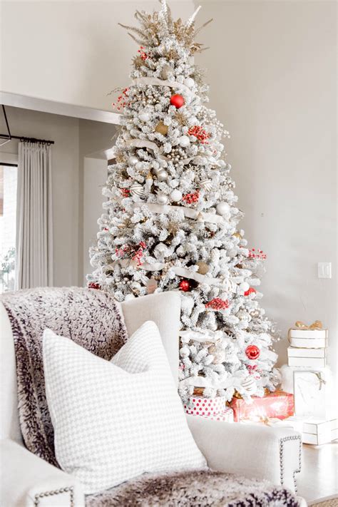 5 Helpful Things On How To Decorate A Flocked Christmas Tree