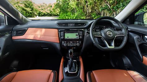 Find out more about this spacious and versatile suv on the nissan site. 2018 Nissan X Trail interior redesign - New SUV Price